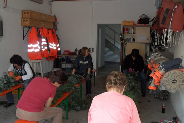 mittwoch_zeltaufbau_kirmes_2010_29_20160830_1442256369