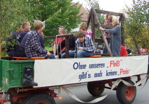 sonntag_umzug_kirmes_2010_187_20160830_1392396484