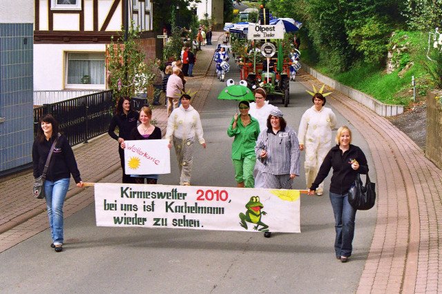 sonntag_umzug_kirmes_2010_19_20160830_1259831250