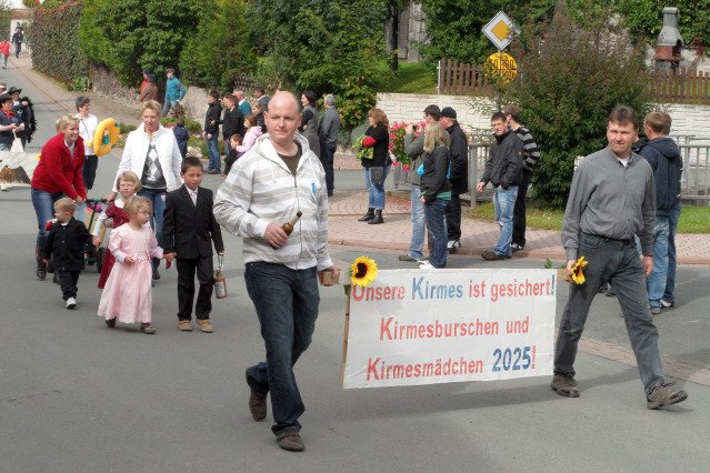 sonntag_umzug_kirmes_2010_291_20160830_1470694264