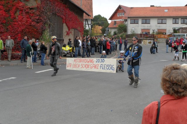 sonntag_umzug_kirmes_2010_340_20160830_1705796459