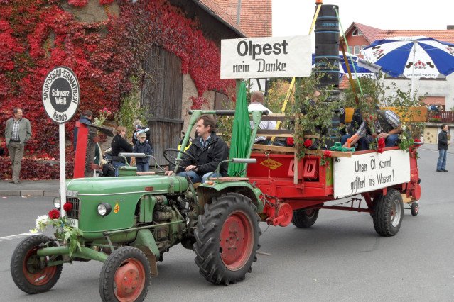 sonntag_umzug_kirmes_2010_343_20160830_1377748140